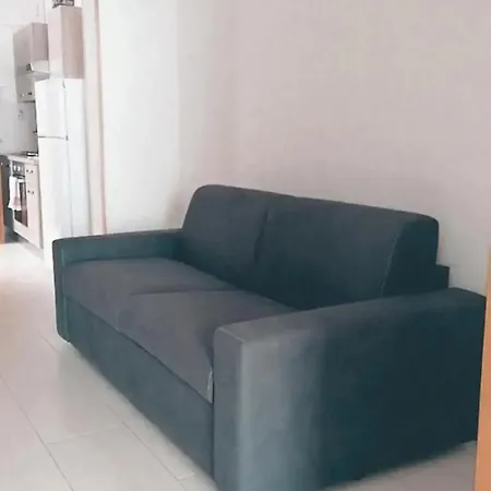 Dame Intero A 550m Dal Centro Storico *