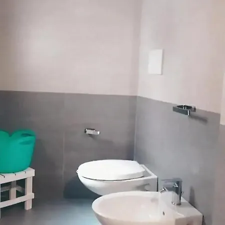 Dame Intero A 550m Dal Centro Storico *